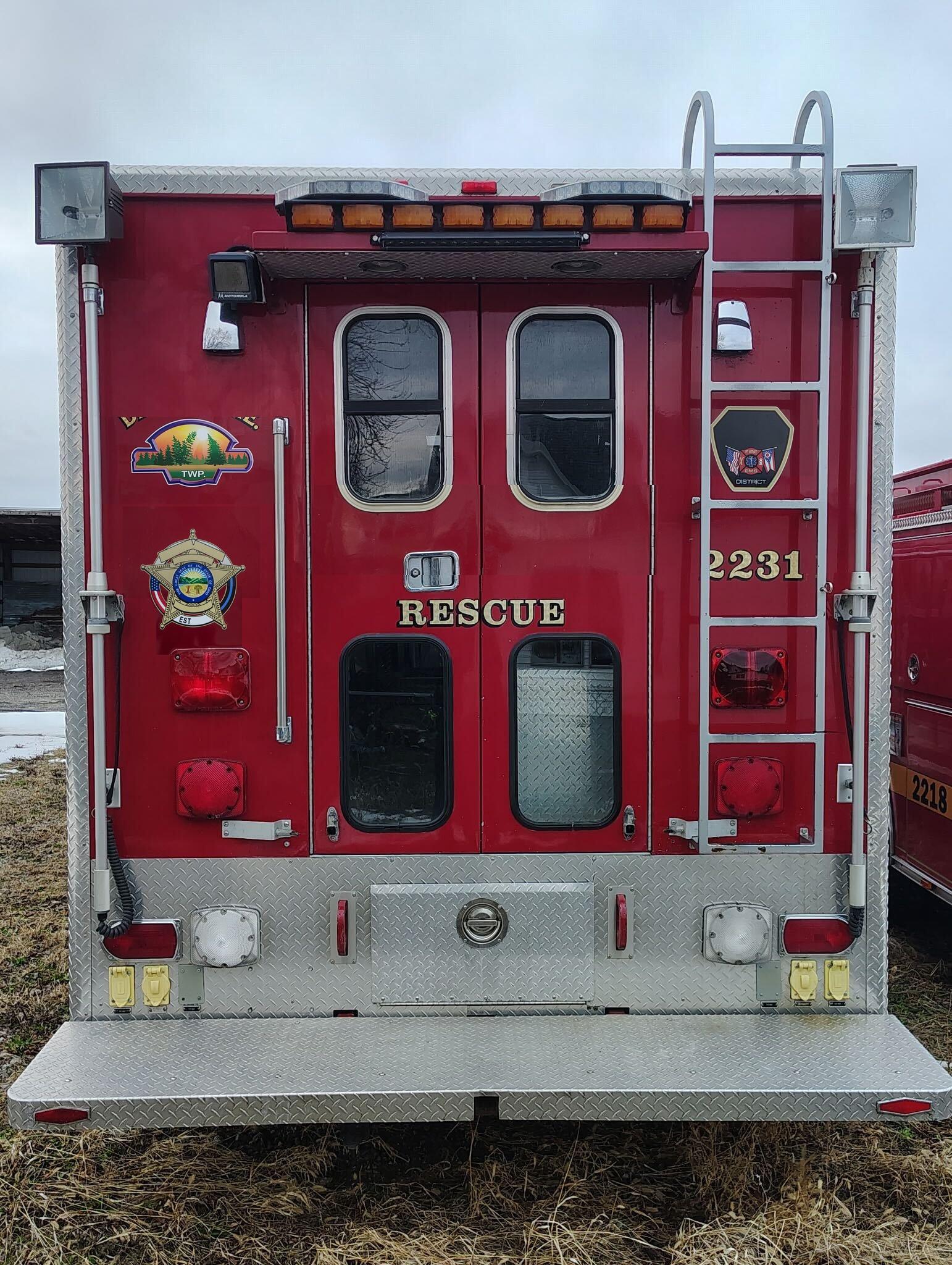 1989 Pemfab Imperial Heavy Rescue - image 3