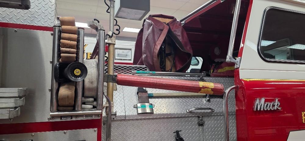 1988 Mack Pumper - image 27