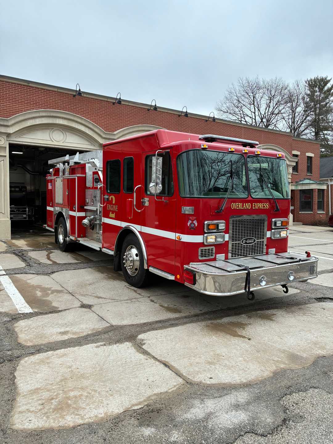 2000 E-One Spartan Pumper