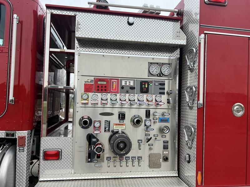 2008 Pierce Peterbilt Pumper Tanker - image 12