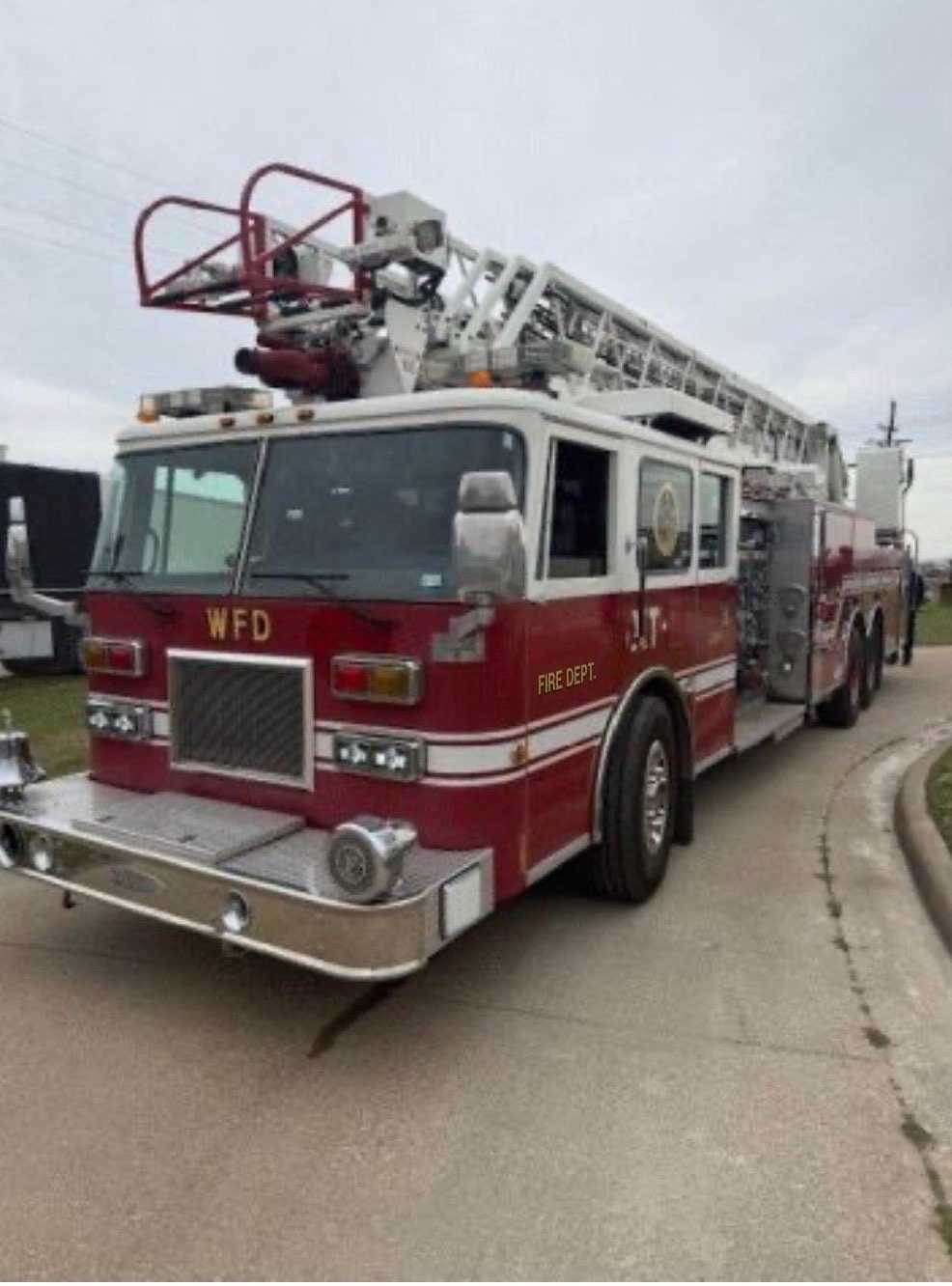 1998 Pierce Arrow 105' Aerial