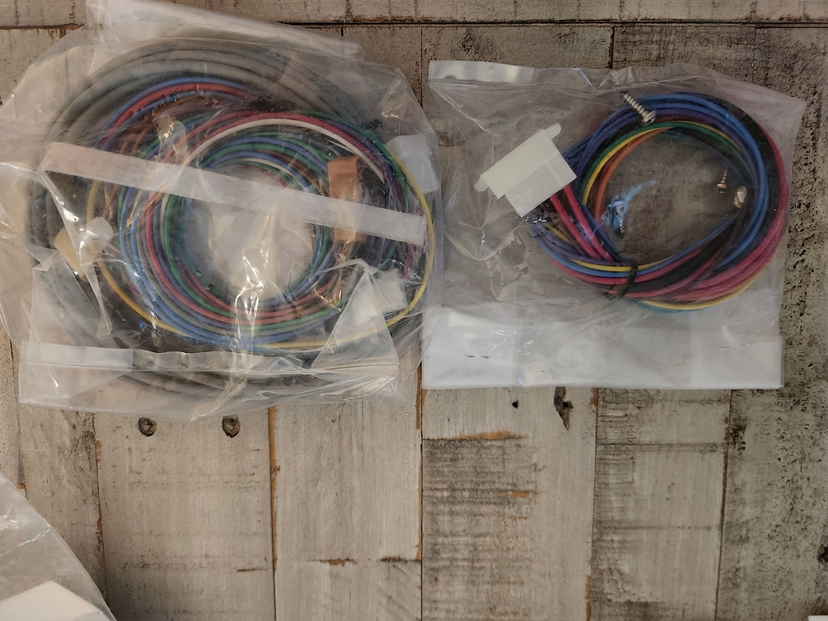 New old stock whelen parts — photo 3