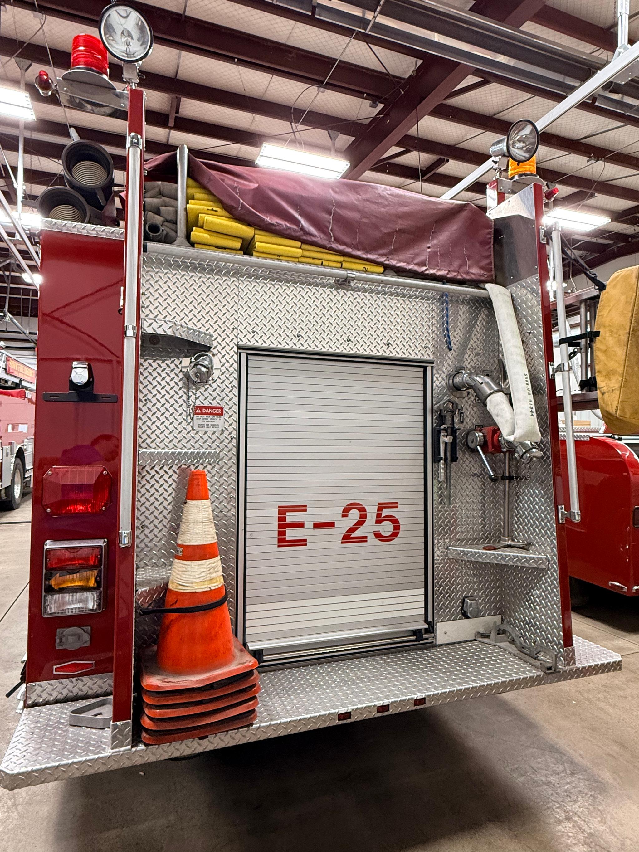 2001 Pierce International Pumper - image 5