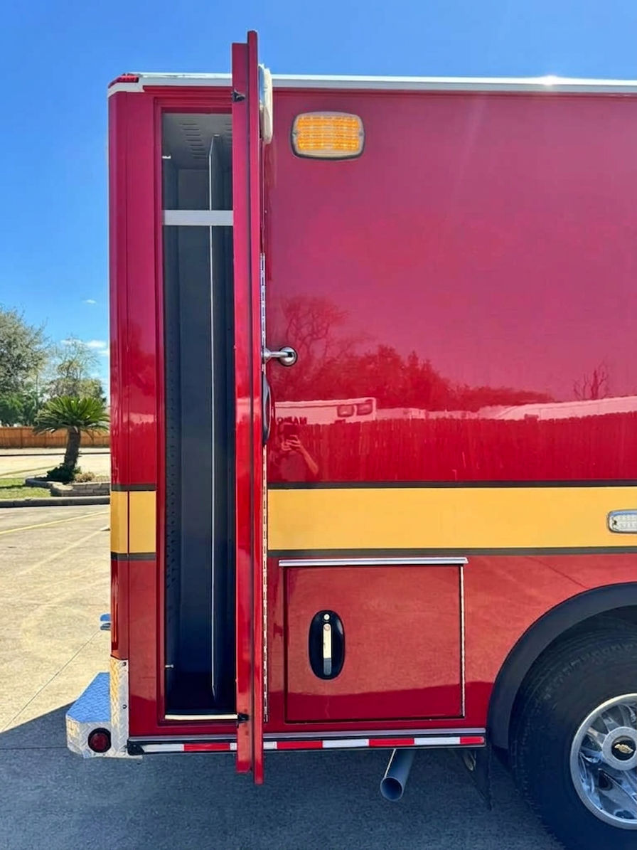 2017 Wheeled Coach Chevrolet Type I Ambulance - image 22