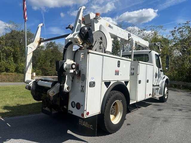 2019 Freightliner M2 106 Bucket Truck/Cable Placer (45 ft) — photo 7