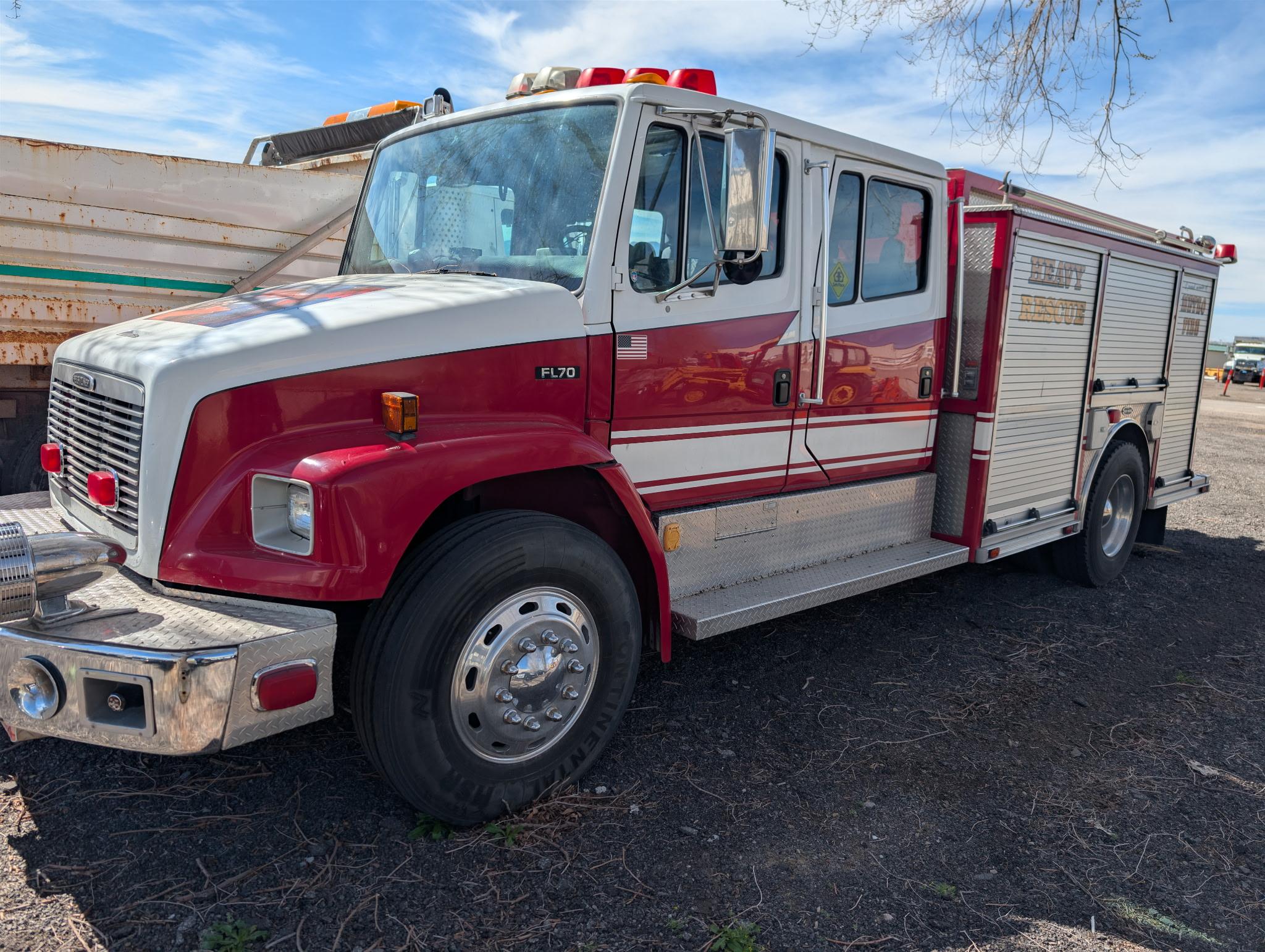 1997 Freightliner Heavy Rescue - image 2