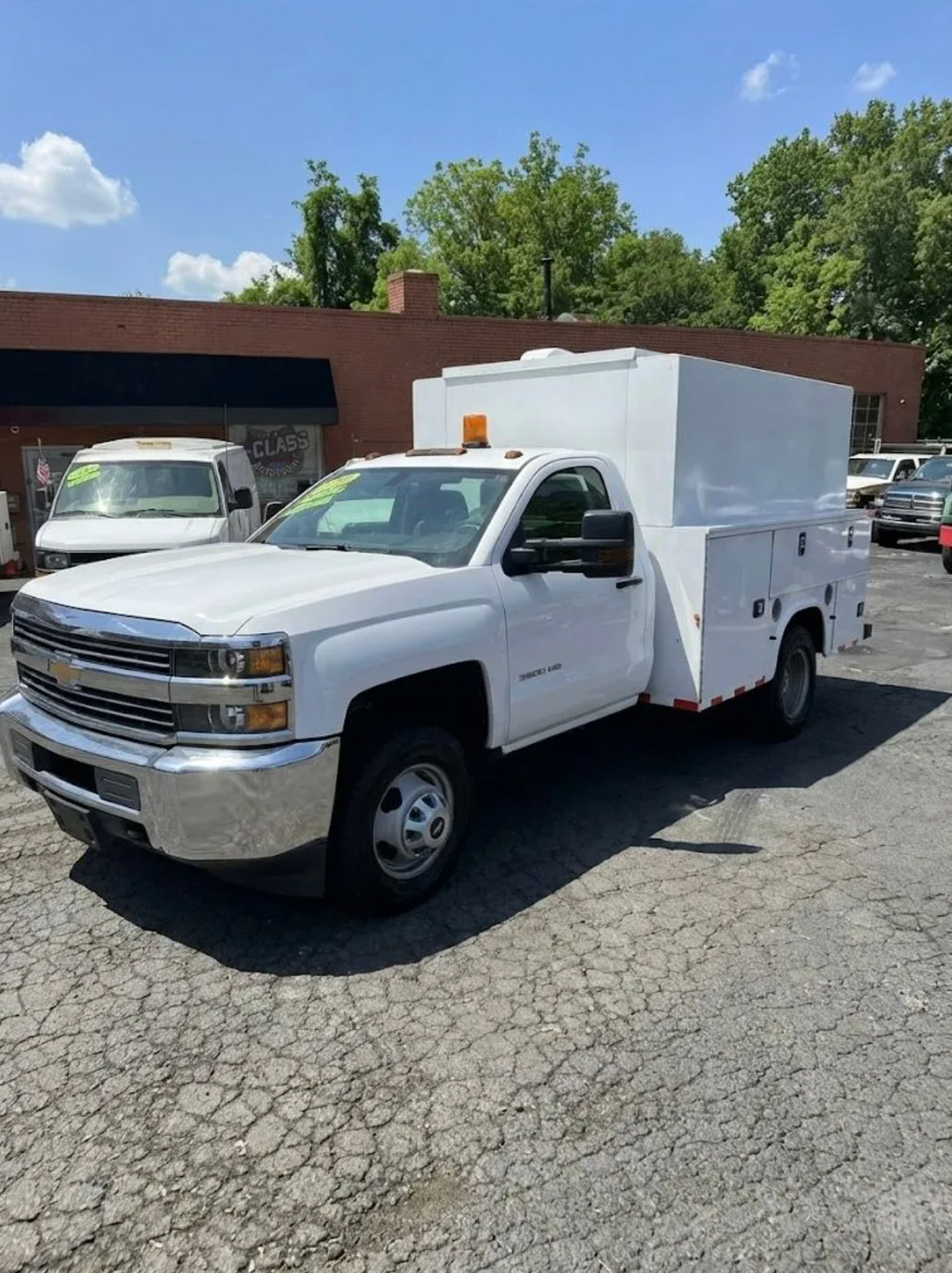 2016 Chevrolet Silverado 3500HD Enclosed Utility Truck with Snow Plow