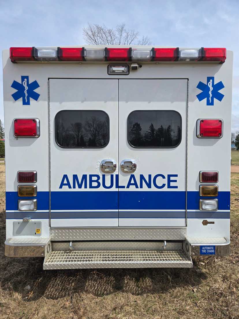 2007 Braun Ford Type III Ambulance — photo 4