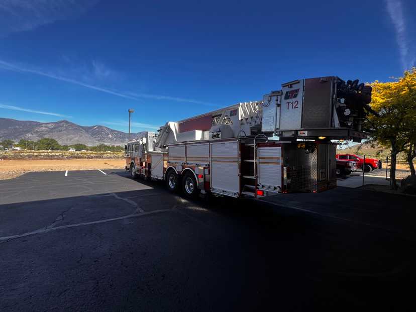 2003 American LaFrance 100' Aerial — photo 5