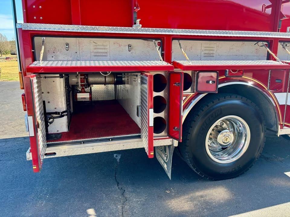 1996 Freightliner 3D Pumper - image 9