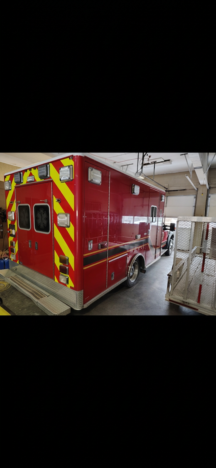 2008 Ford Type I Ambulance - image 5