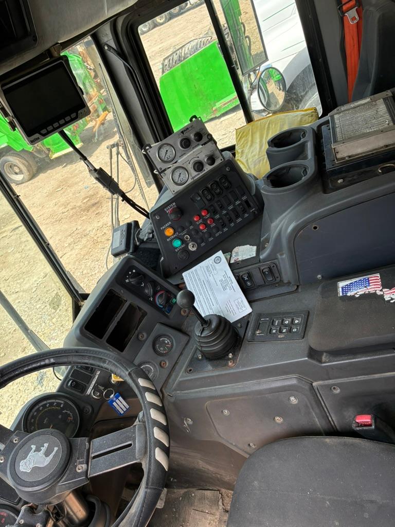 2016 Mack Heil Front Loader - image 11