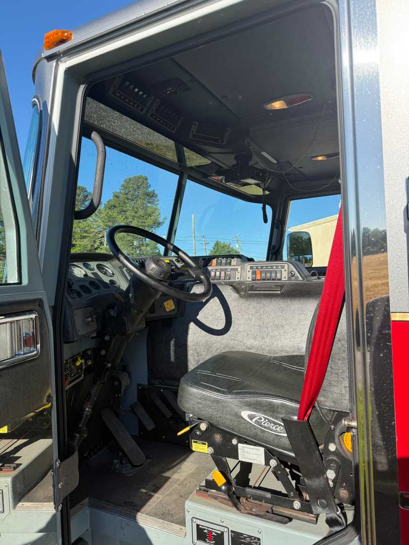 2007 Pierce Dash Pumper — photo 6