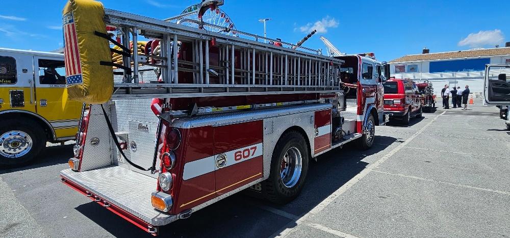 1988 Mack Pumper - image 6