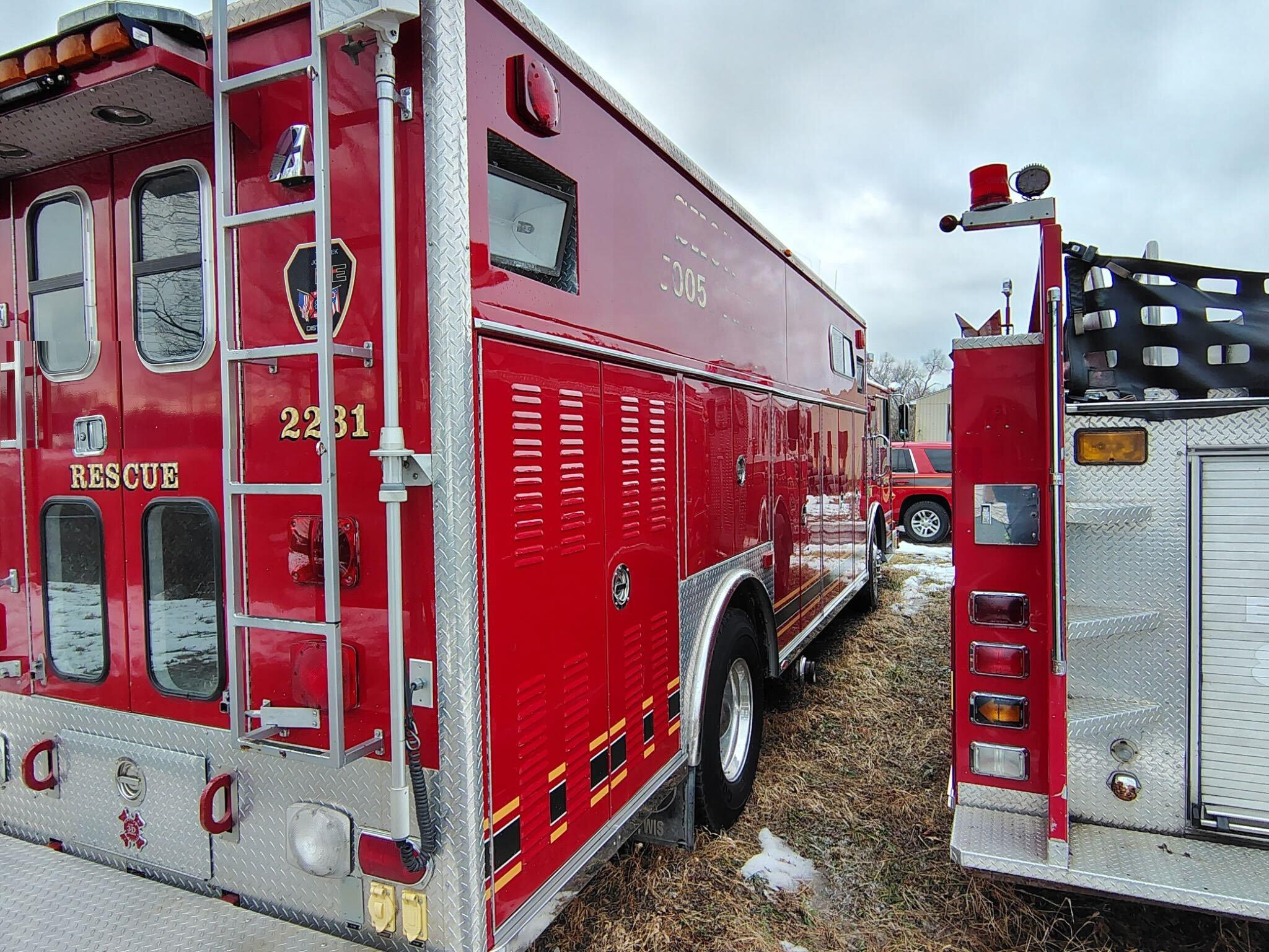 1989 Pemfab Imperial Heavy Rescue - image 4