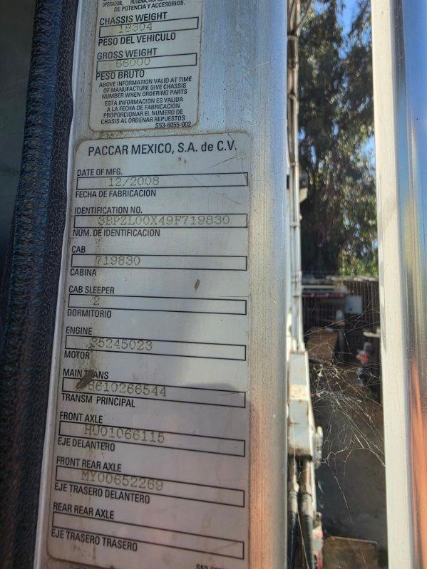 2009 Peterbilt New Way Front Loader - image 8