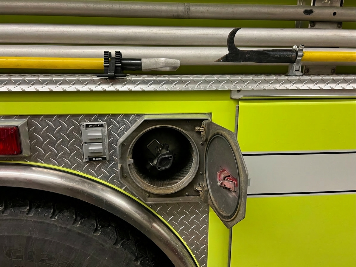 2001 Ferrara International Pumper - image 14