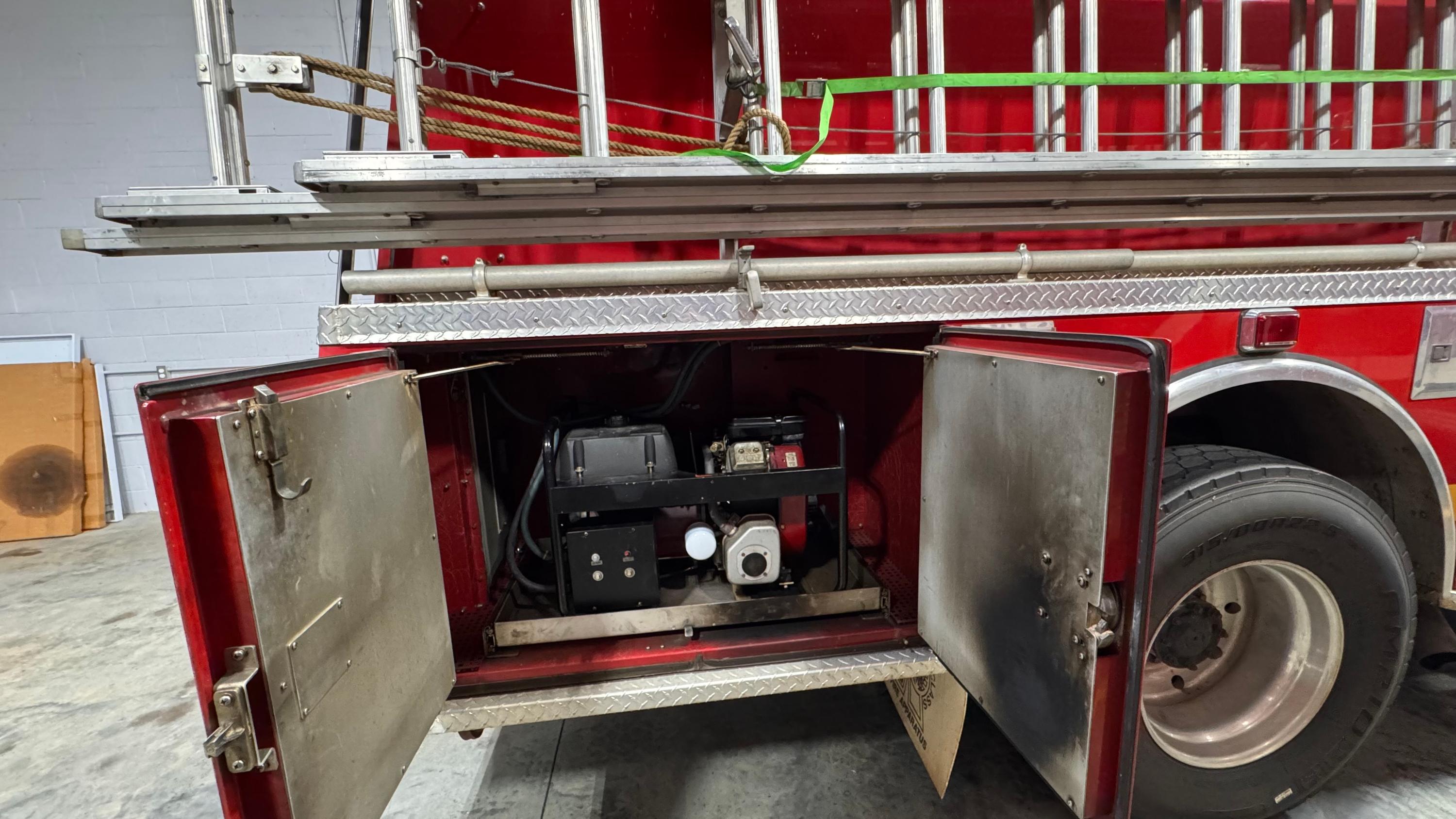 1993 KME Freightliner Pumper - image 11