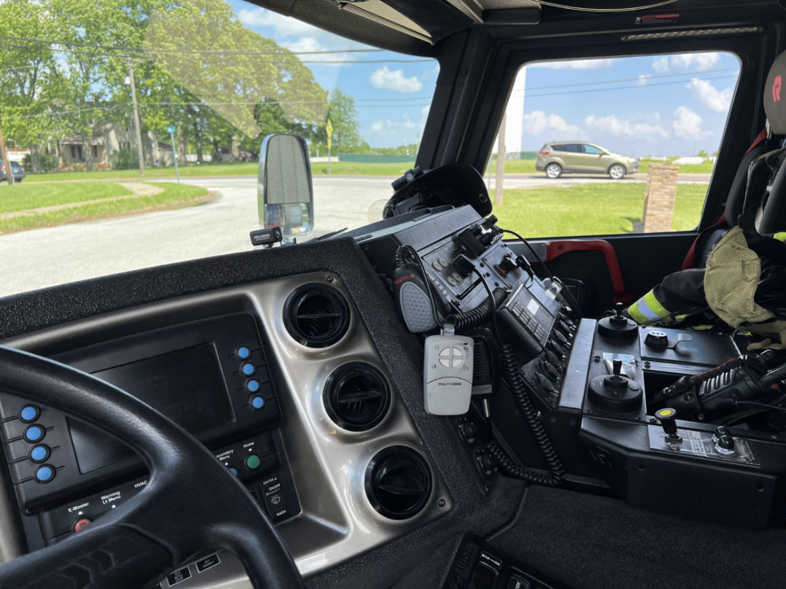 2018 Rosenbauer Commander Rescue Pumper - image 10