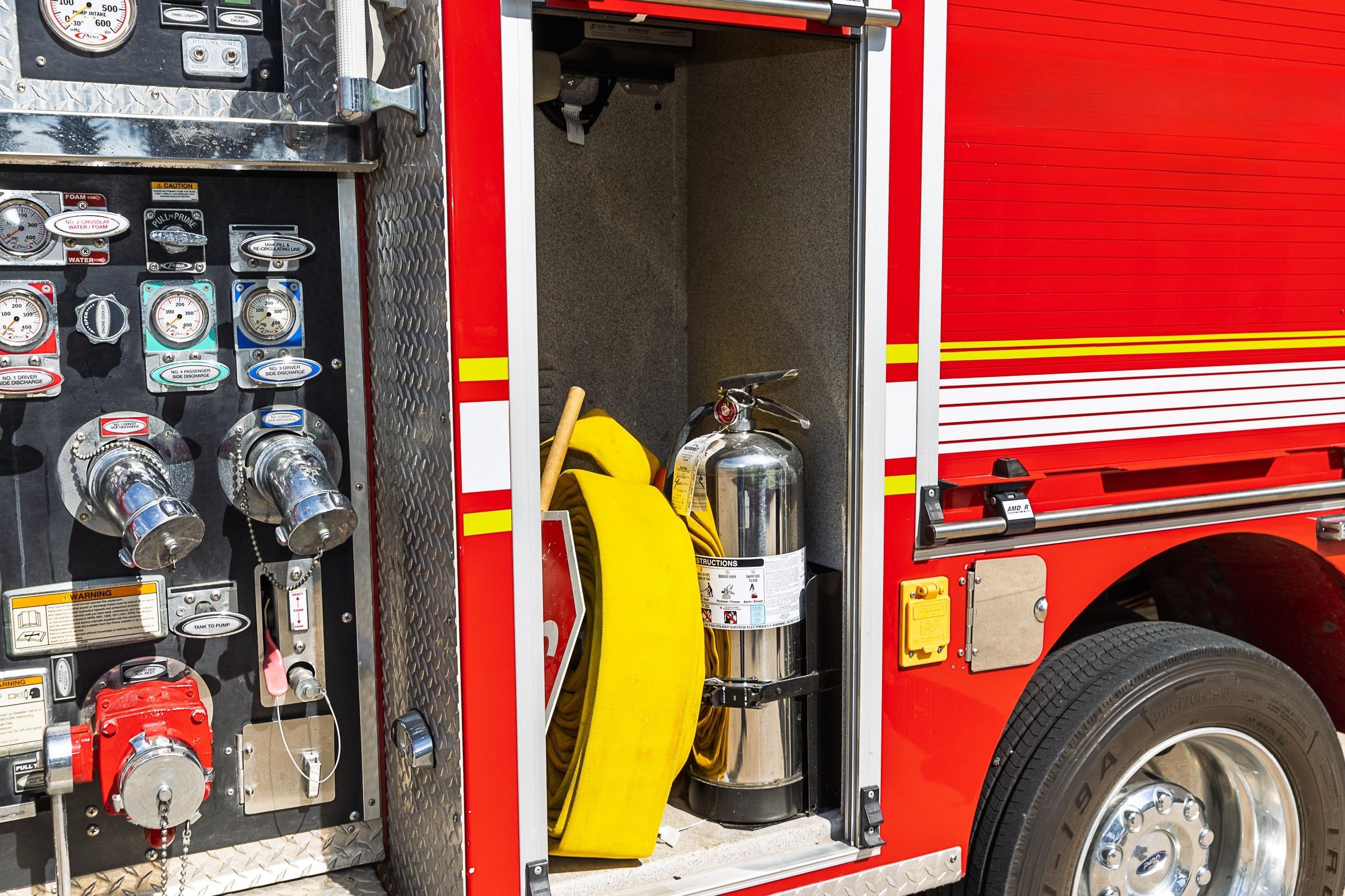 2013 Pierce Ford 4x4 Mini Pumper - image 13