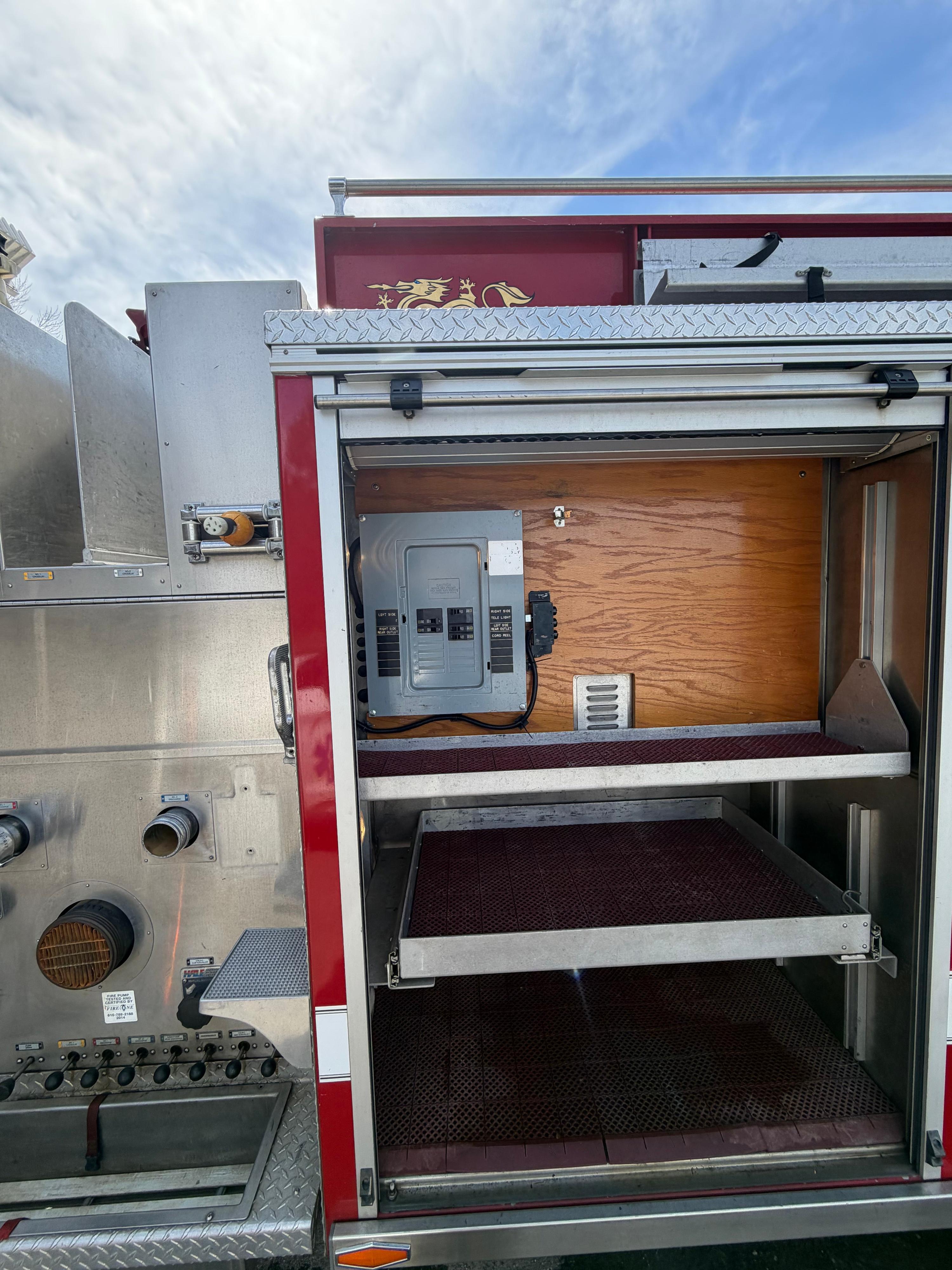 1996 Ford L8000 Pumper - image 21