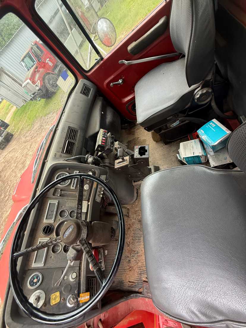 1992 Darley Ford Tanker — photo 5