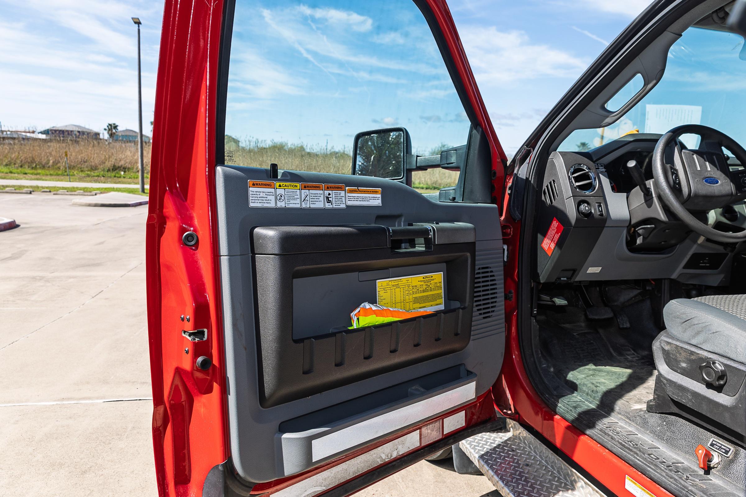 2013 Pierce Ford 4x4 Mini Pumper - image 58