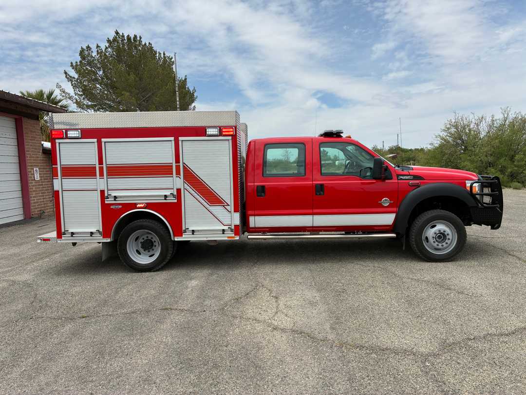 2016 Ford F550 4x4 Light Rescue