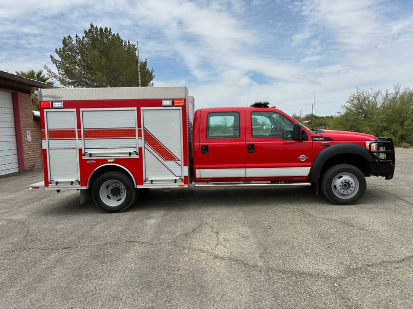 2016 Ford F550 4x4 Light Rescue
