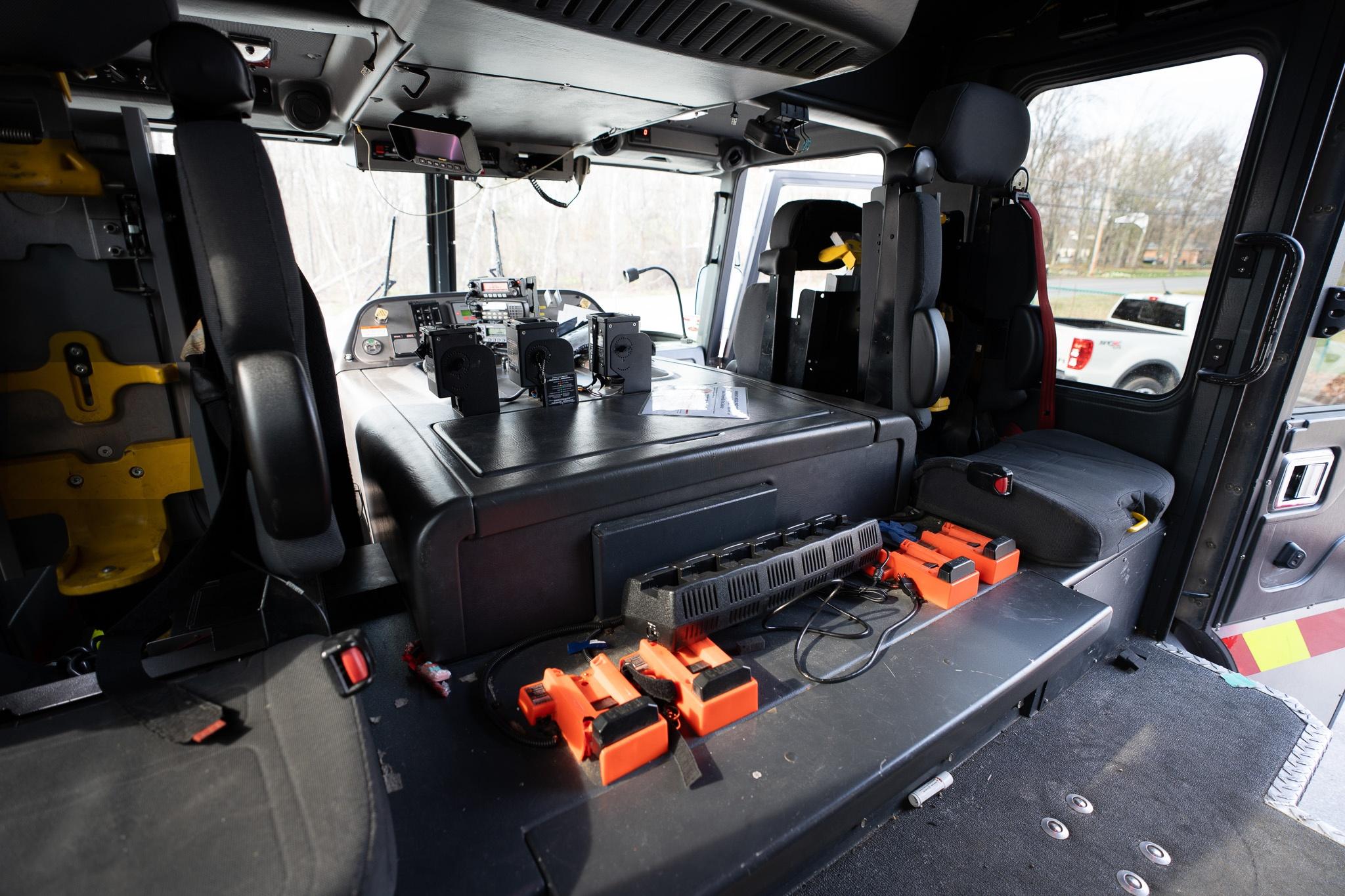 2009 KME Predator 4x4 Heavy Rescue - image 88