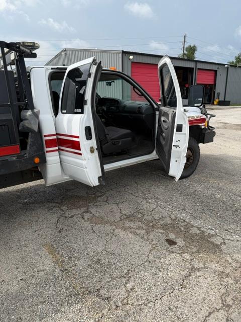 2001 Dodge 3500 4x4 Brush Truck - image 3