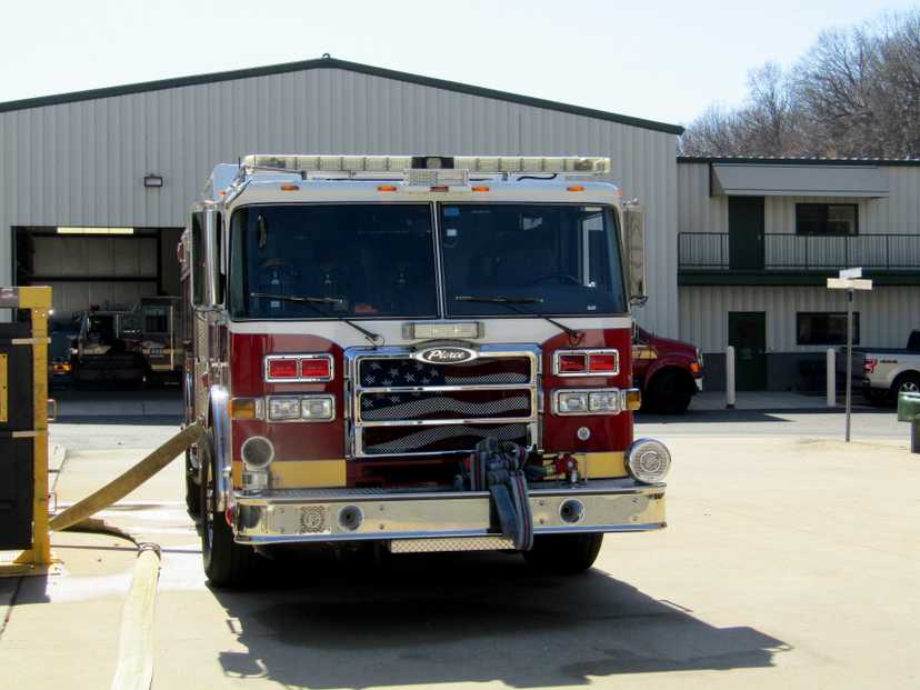 2007 Pierce Dash Pumper — photo 2