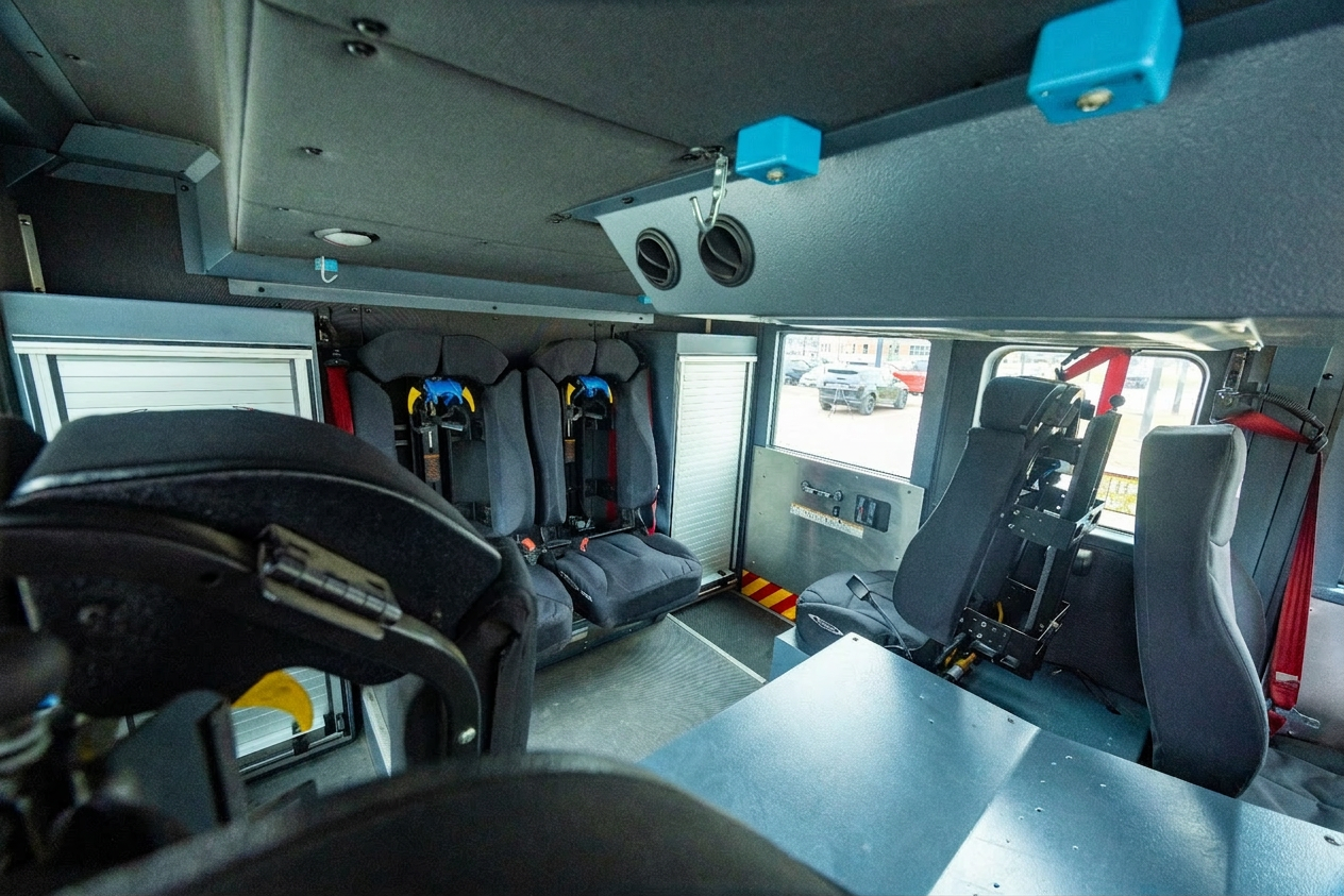 2016 Pierce Velocity 100' Quint - image 73