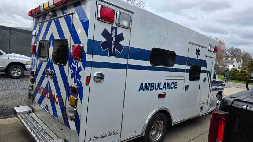 2008 Braun Ford Type III Ambulance — photo 4