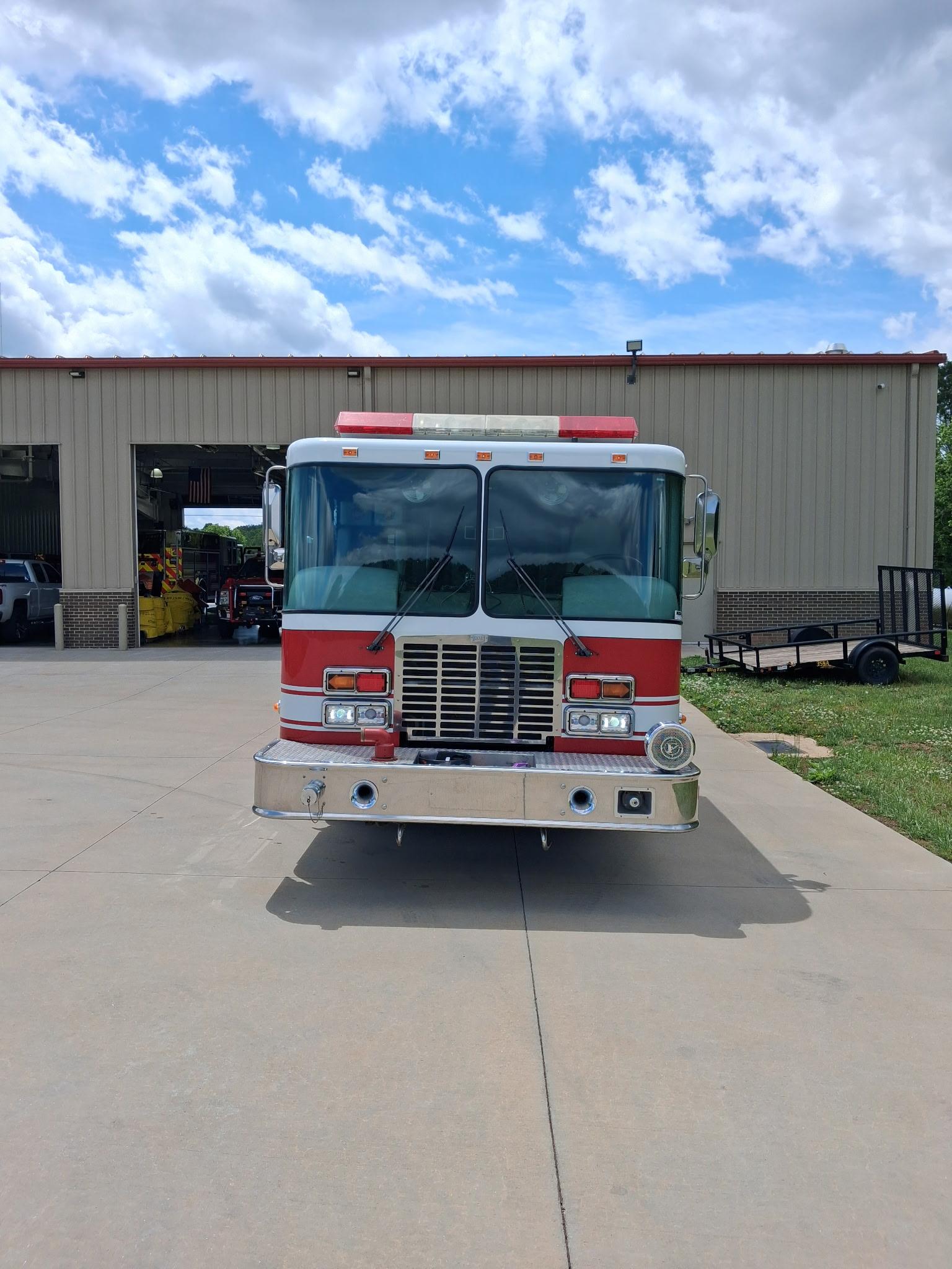 2001 Central States HME Pumper - image 2