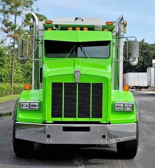 2006 Kenworth T800 Dump Truck