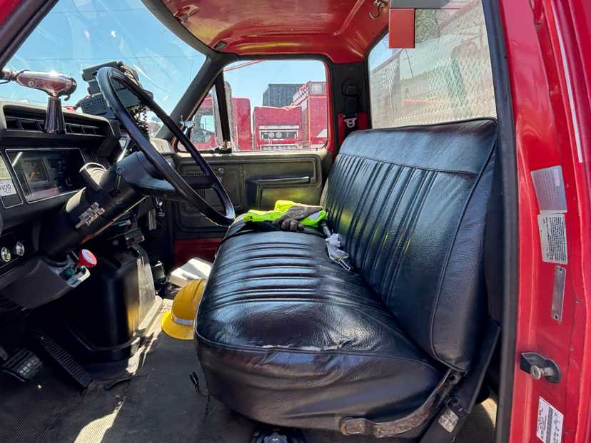 1990 Welch Ford Rescue Pumper — photo 7