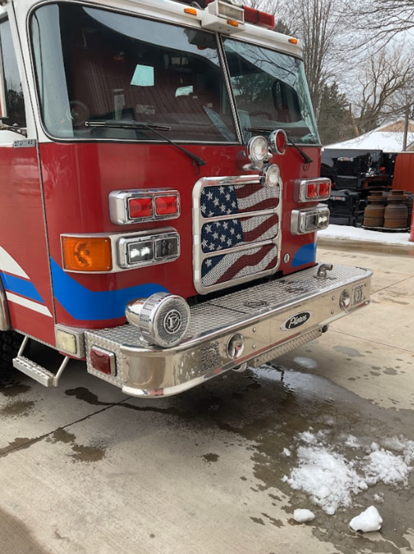 2003 Pierce Tilt Cab Pumper — photo 6