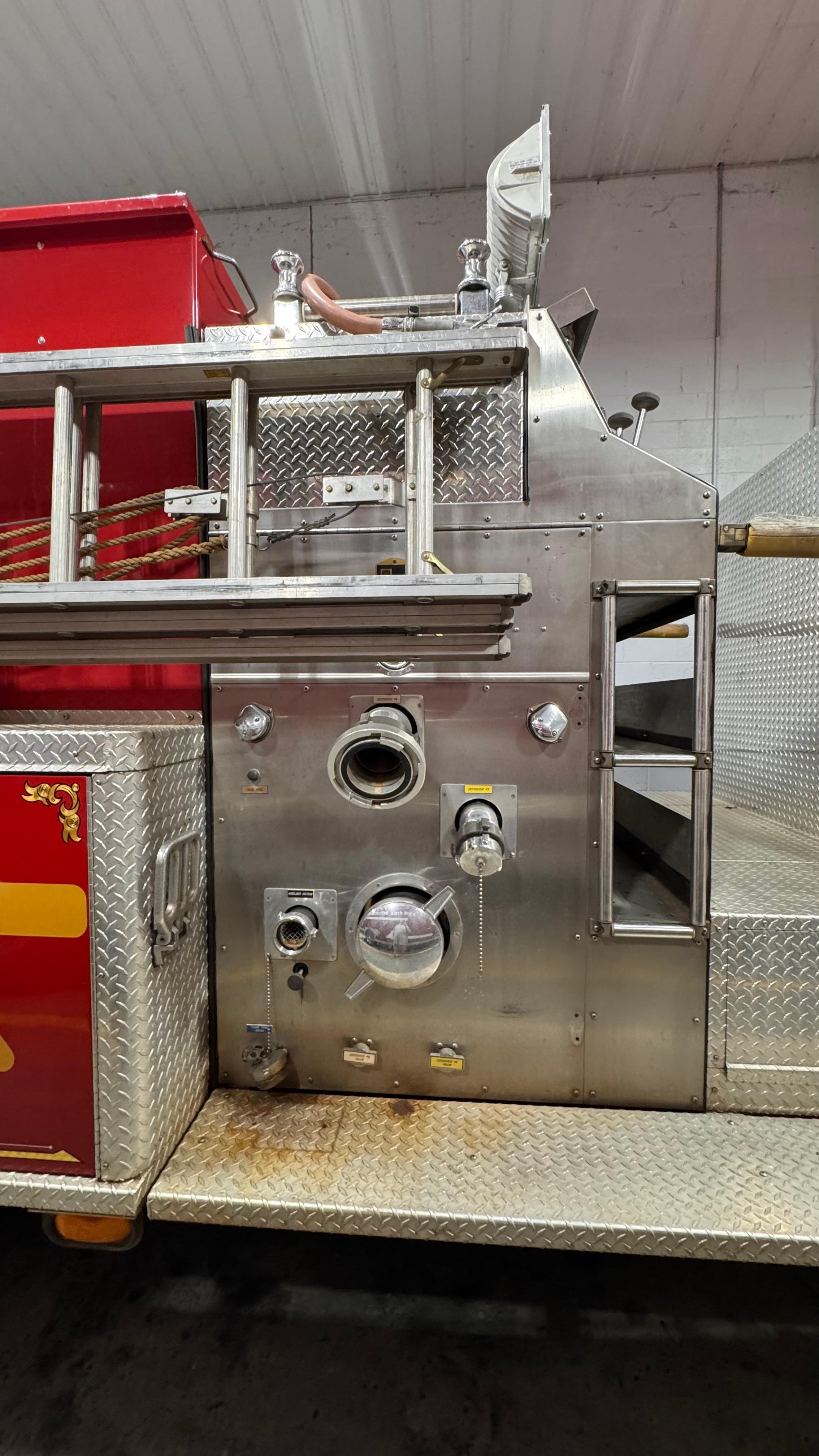 1993 KME Freightliner Pumper - image 17