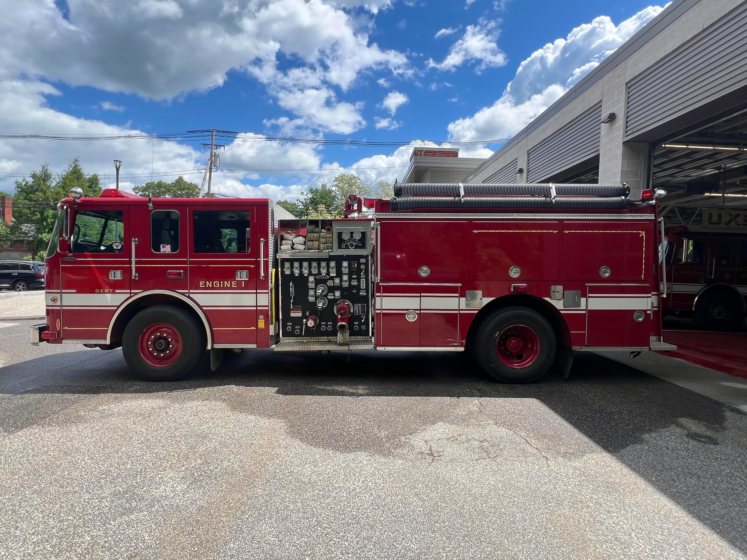 1999 Pierce Saber Pumper - image 1