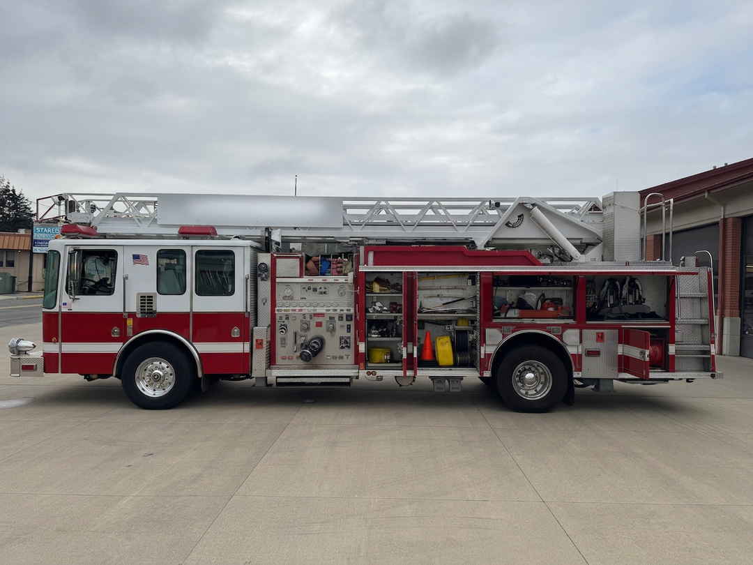 1995 Central States HME 75' Quint