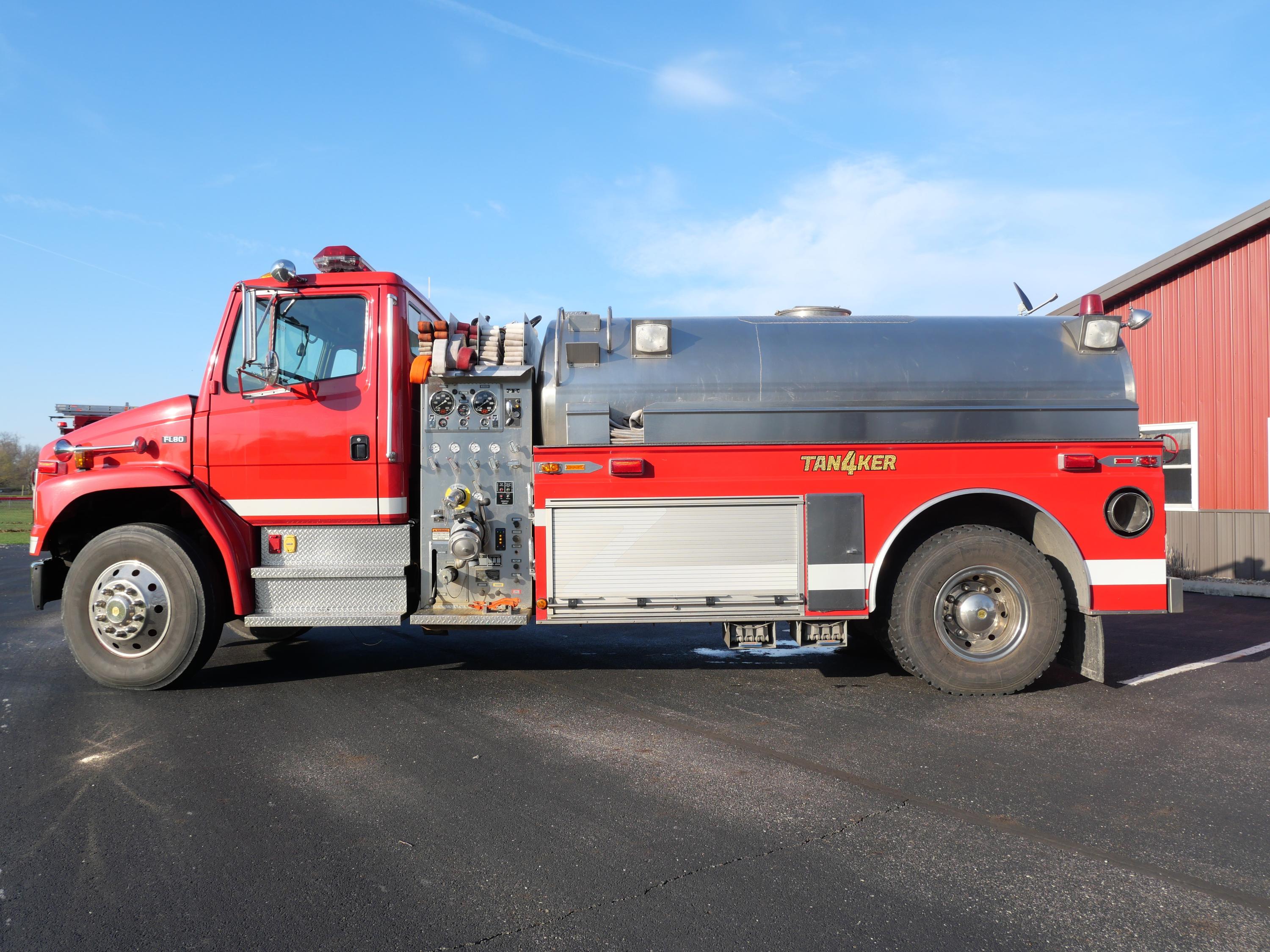 1997 Freightliner FL80 Pumper Tanker - image 5