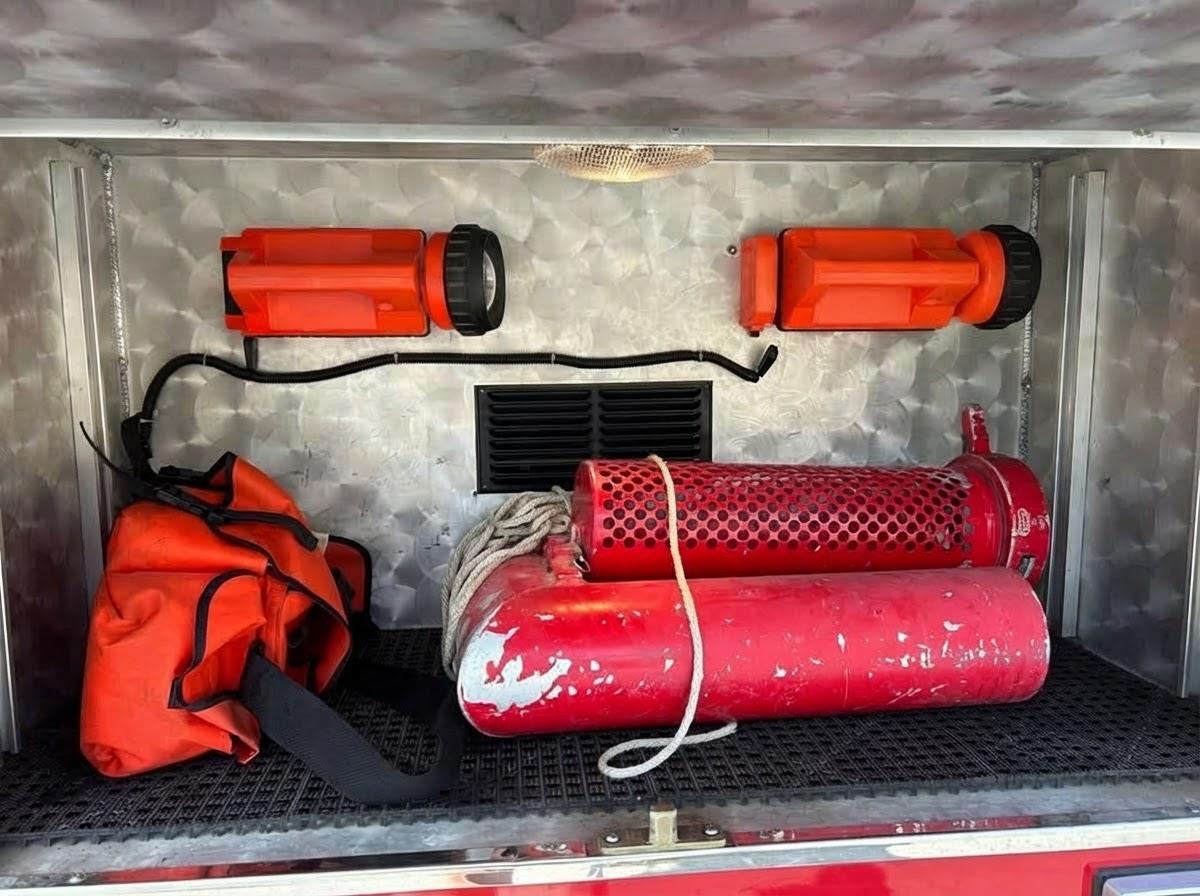2004 Ford F-550 Mini Pumper - image 12