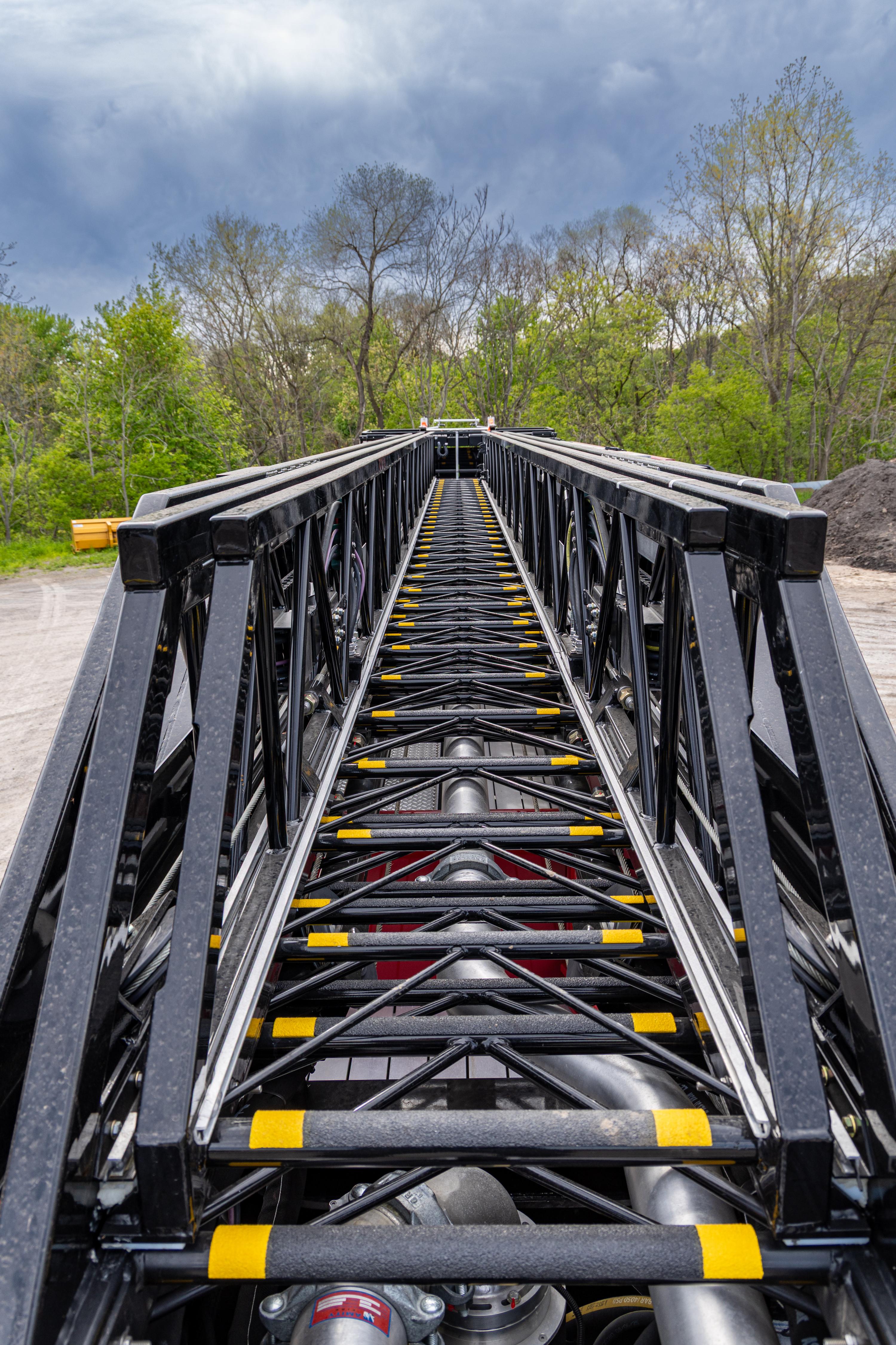2025 Pierce Enforcer 100' Quint - image 49