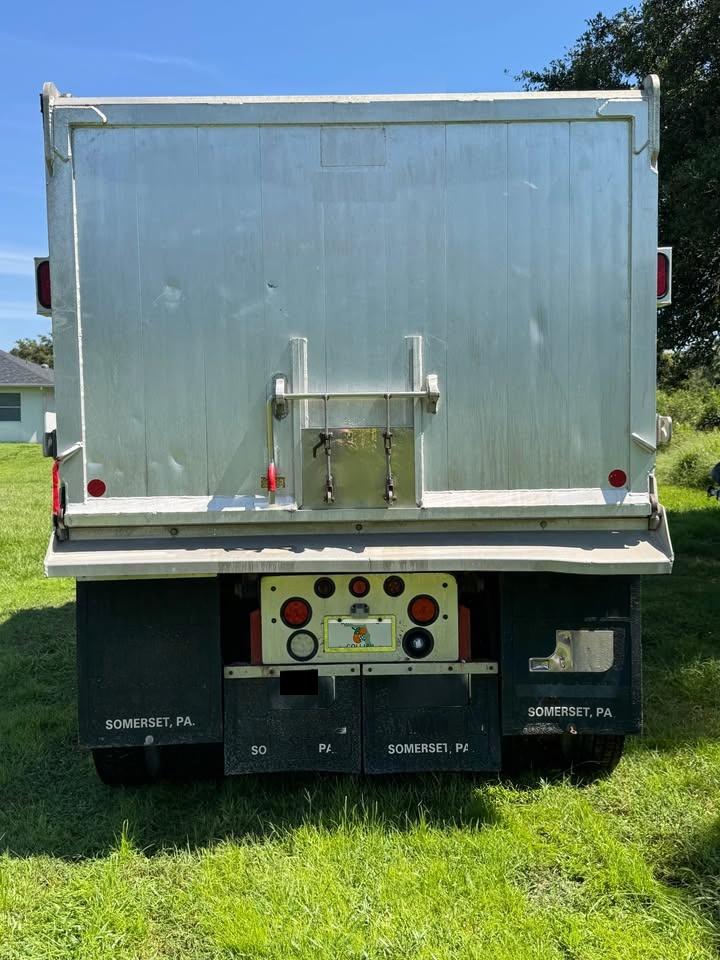 2017 Peterbilt 567 - image 9