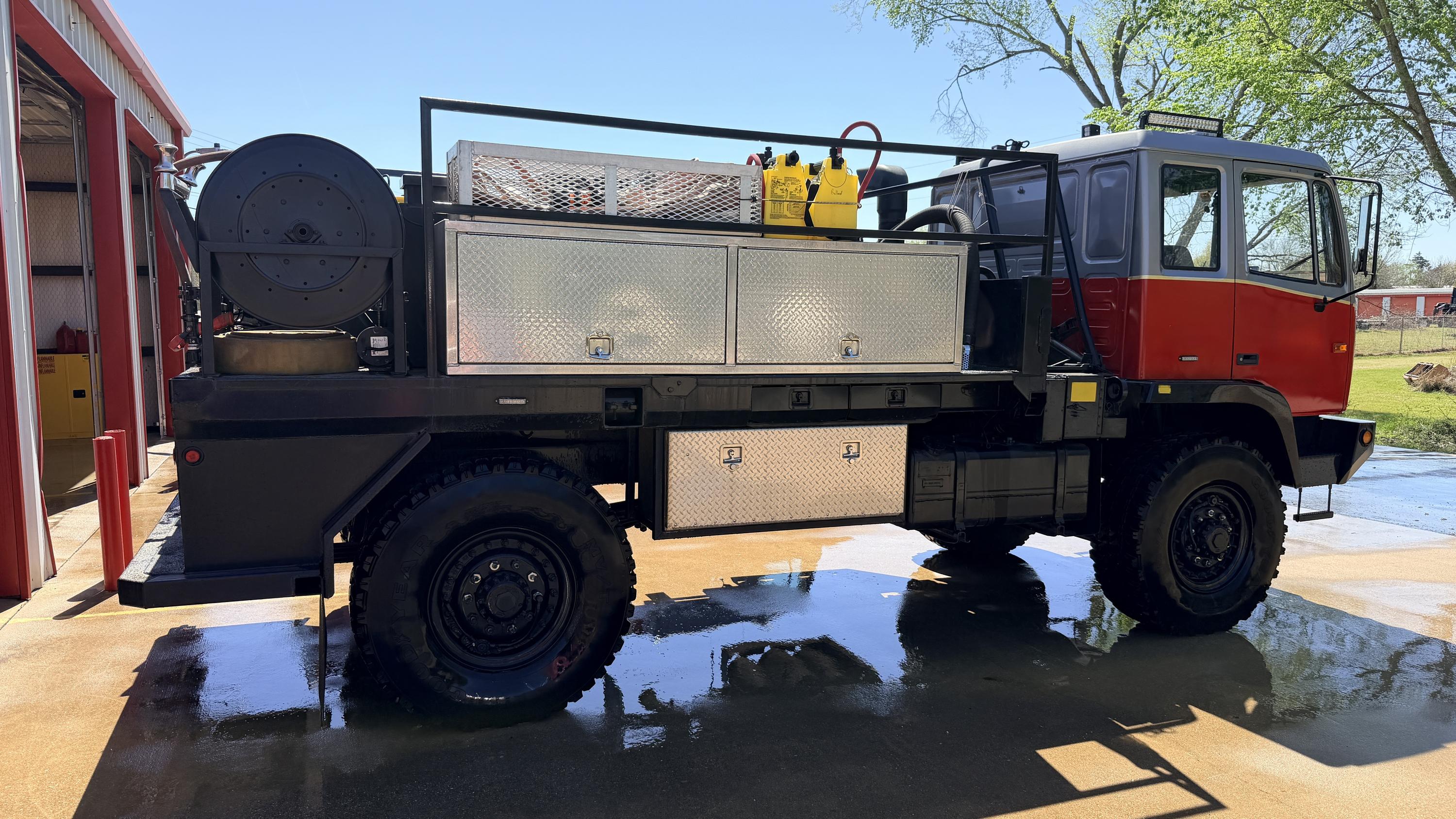 2003 S&S M1087A1 Wildland Unit - image 10