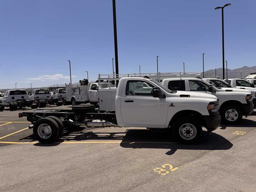 2024 Ram 3500 Regular Cab DRW 4x4 Cab Chassis — photo 3