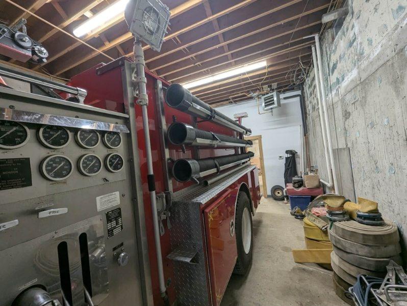 1990 FMC Pumper Tanker - image 6