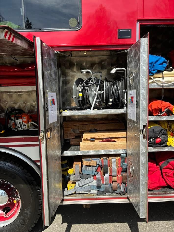 1998 4 Guys Ford Medium Rescue - image 16
