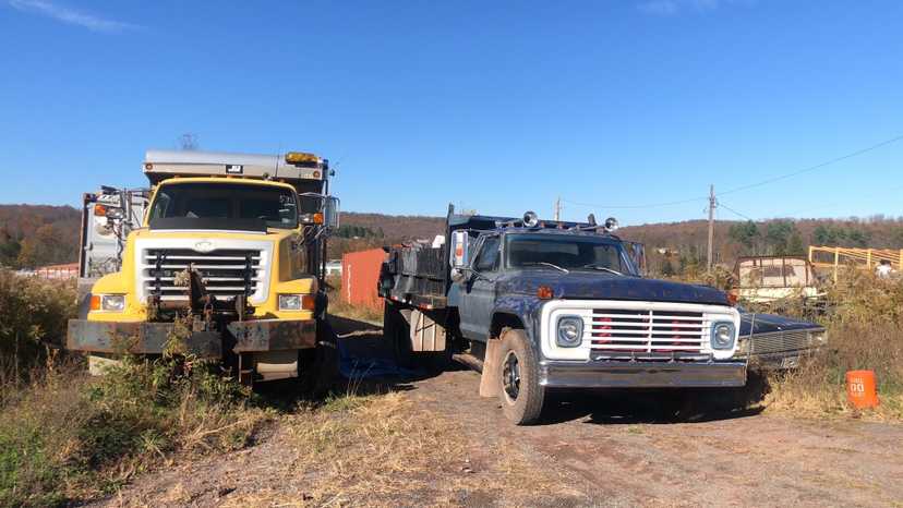 2005 Caterpillar Dump Truck — photo 2